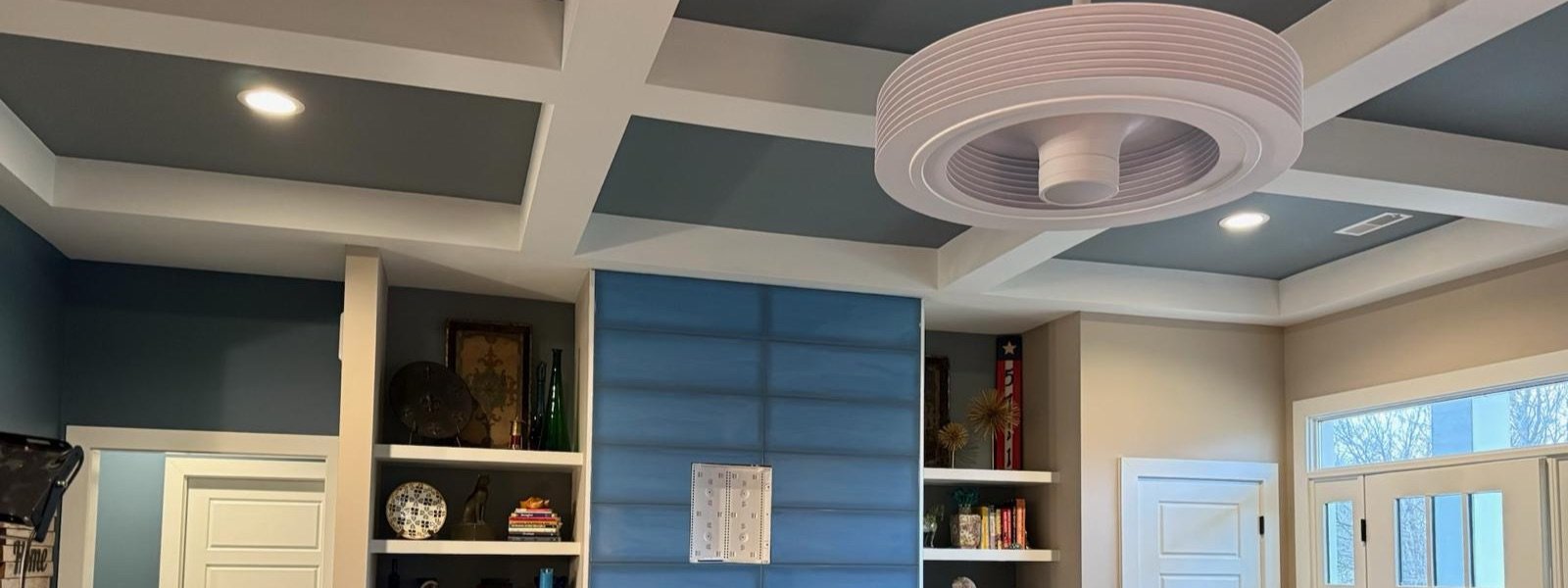 SMIA-RCCS - Blog Header - Featured Image - How Can a Fan Bring Down Heat from the Ceiling? How Can a Fan Bring Down Heat from the Ceiling?
